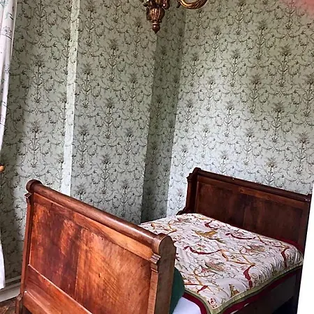 Chateau D'en Nocleg ze śniadaniem