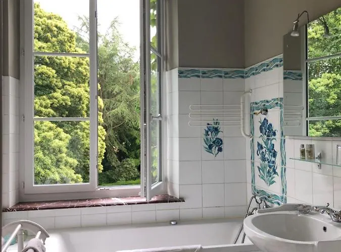 לינה וארוחת בוקר Chateau D'en Jenlain